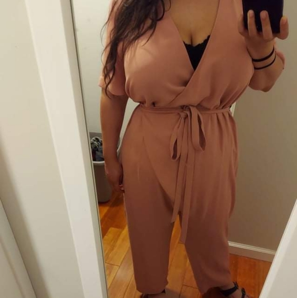 Asos pink jumpsuit with belt - Picture 6 of 13
